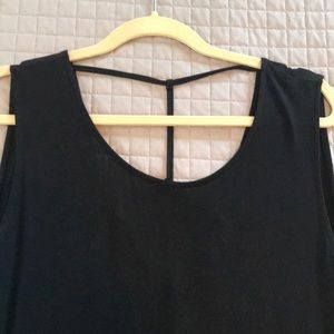 NWOT UMGEE TOP